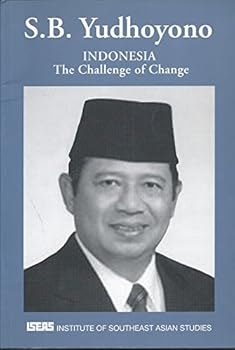 Paperback Indonesia: The Challenge of Change Book