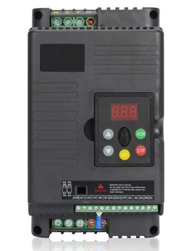 Régulateur VFD 1,5 kW pour moteur asynchrone triphasé de tour 380V