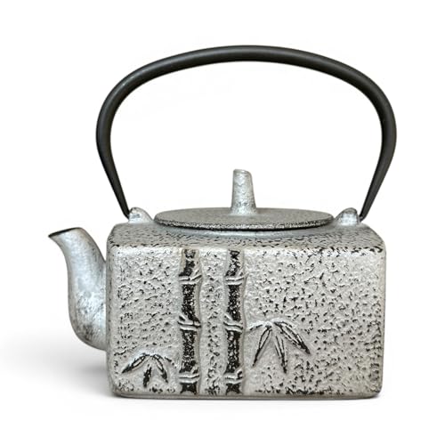SO SKIN IDASY Théière en fonte 800ml – théière japonaise design bambou vert ou argent, teapot cast iron avec filtre inox, intérieur emaillé, service à...