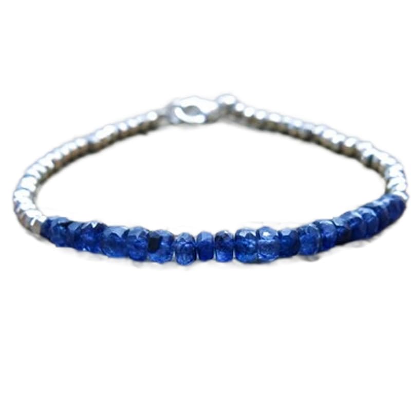 Pulsera de zafiro azul con cierre de plata para la conexión espiritual y el equilibrio