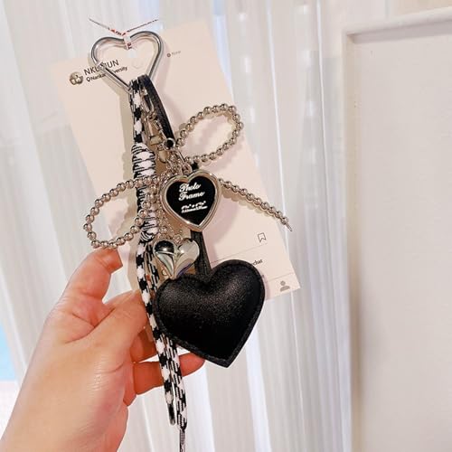 Accesorios góticos de mujer ideales para lucir en la fiesta de Halloween 4