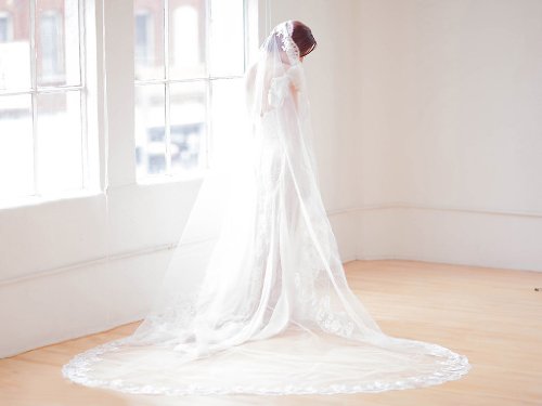 Amoruccio French Lace Cathedral Veil