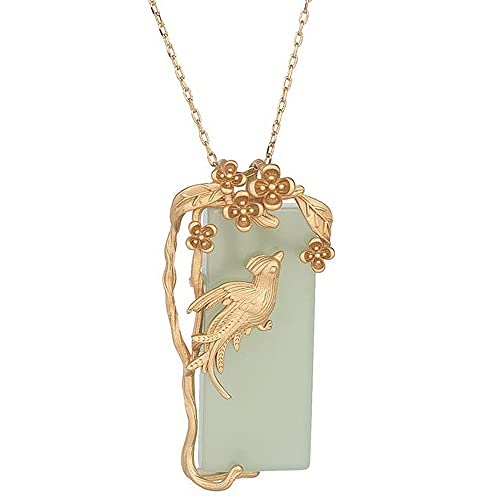 Pendentif en jade naturel et sa branche de pie, le bijou poétique du quotidien