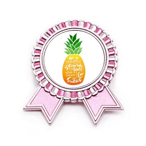 Broche PineFruit Stand Be Sweet rose en métal taille M pour raviver un vêtement terne