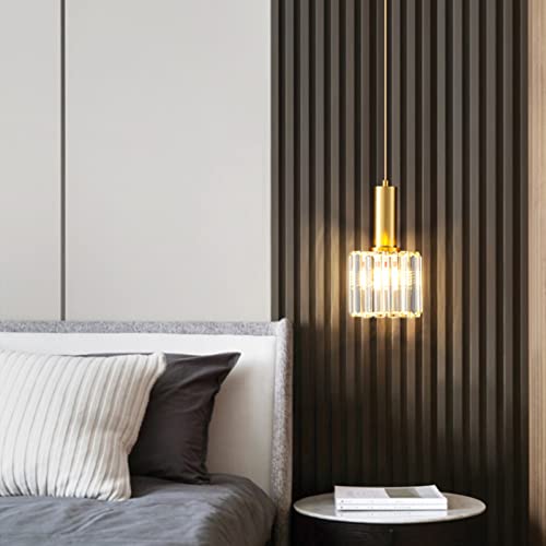 Lámpara de techo de cristal moderna con acabados en oro para espacios elegantes 2