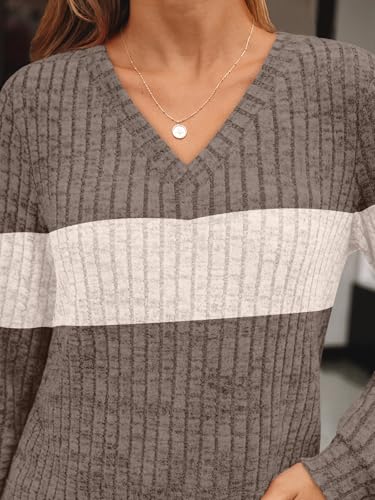 Image of AUTOMET Womens V Neck Long Sleeve Shirts Fall Tops 2026 Lightweight Sweater