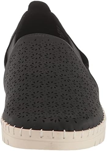 Easy Street Women's Megafresh Sneaker, Black, 7 | Image 1