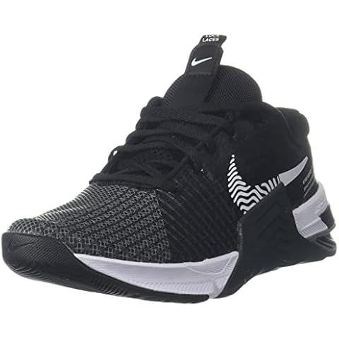 Nike Herren Metcon 8 Sneaker, Black/White-DK Smoke Grey-Smoke Grey, 44.5 EU Cover