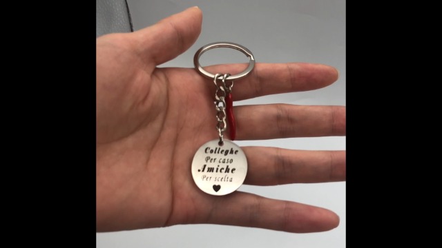 Portachiavi Regalo Per Collega Donna Con Scritta "Grazie" - Idea Regalo Di Partenza Originale E Utile, Argento