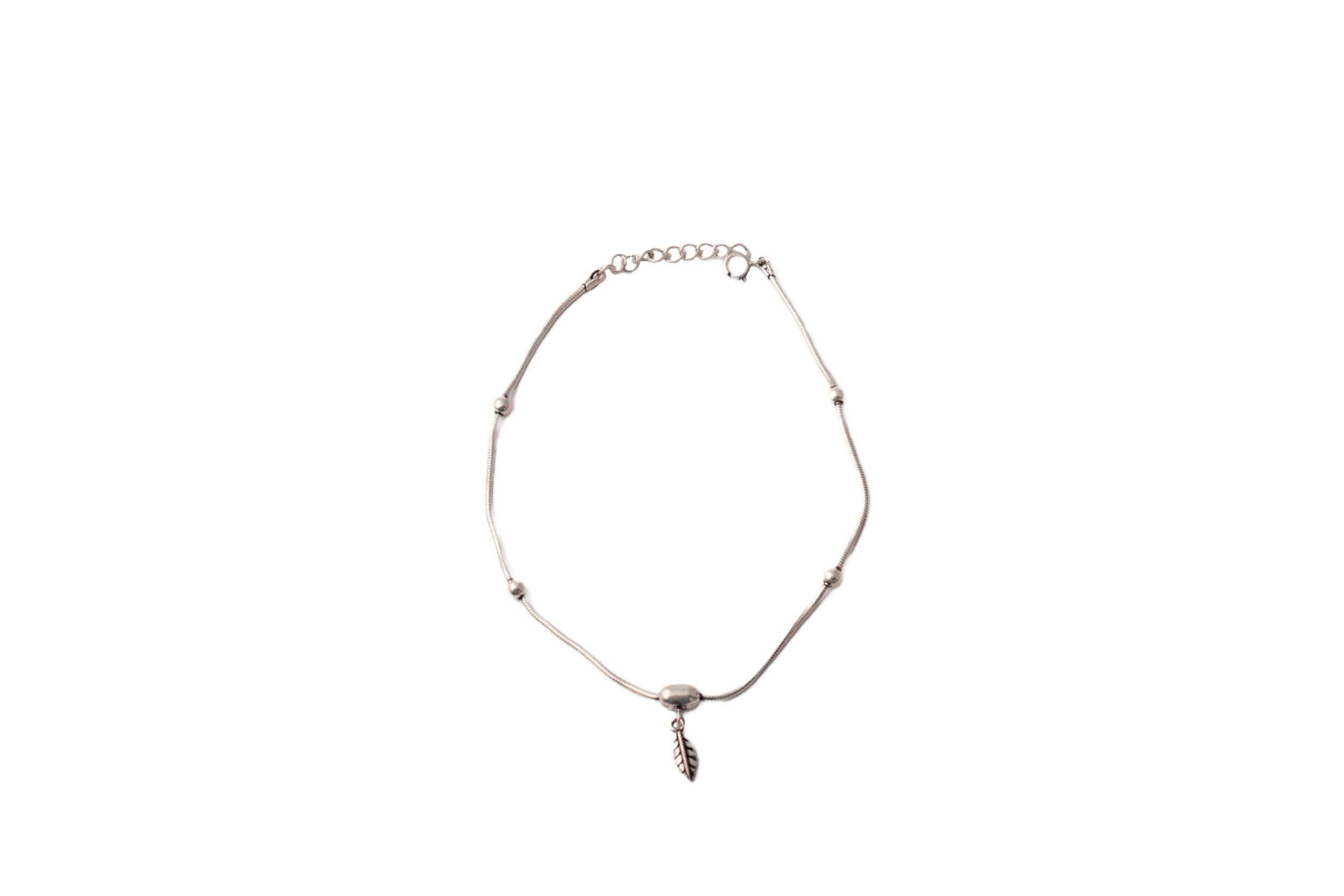 Shyle 92.5 Sterling Silver Anklet for Women, Adya Intricate Leaf Drop Fine Anklet, Well Stamped with 925, Handcrafted Oxidized Silver Minimal Payal Anklet, Gift for Her (B0BPT2MFGB) Amazon Price History, Amazon Price Tracker