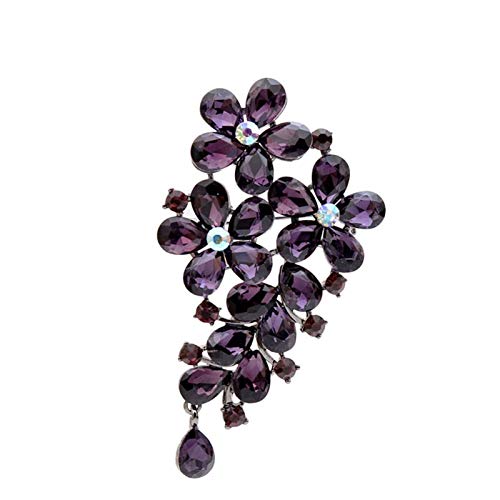 Broche fleur en cristal éclatant pour sublimer vos manteaux d'automne élégants