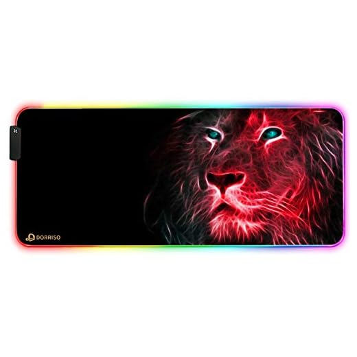 DORRISO RGB Stor Spelmusmatta 900x400x4 Mm Xxl 12 GlöDande LäGen Rgb Led FöRläNgda Musmattor Halkskyddande Gummibas Tangentbord Musmattor FöR Dator BäRbar Dator Pc Bordsspelmusmatta Rött lejon