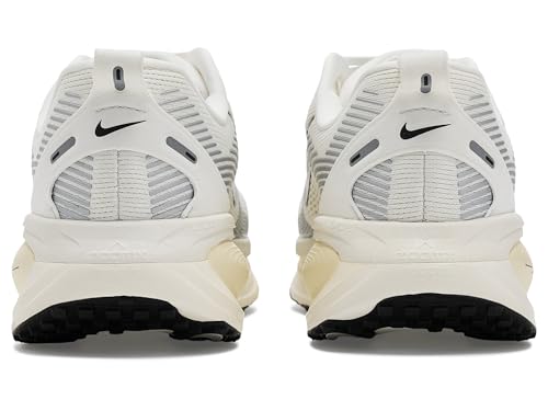 Image of Nike Womens Vomero 18
