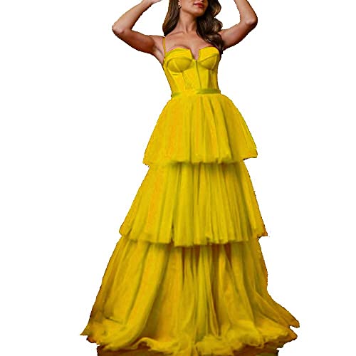 Robe de soirée formelle dorée d'exception avec sa coupe longue de prestige