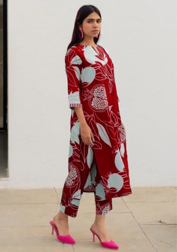 Image of GoSriKi Women's Cotton Blend Straight Printed Kurta with Pant