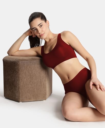 Image of Jockey 1840 Women Wirefree Padded Microfiber Elastane Full Coverage Bonded Tech Lounge Bra
