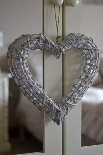 Hunky Dory Gifts Wicker Heart Wreath Rustic Whitewash Willow 32Cm X 35Cm Shabby Chic Wall Hanging