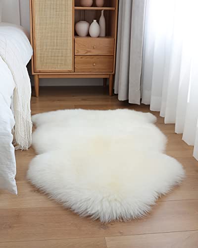 Huahoo Premium Genuine Sheepskin Rug Real Australia Sheepskin Natural Luxury Fluffy Lambskin Fur Area Rug Seat Covers For Kids Bedroom Sofa Chair Cover Pets Dogs Mat Single Pelt/2'X 3' White/Ivory #TOP6