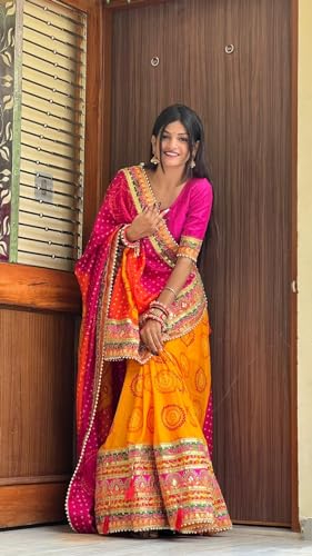 Image of Women's Banarasi Silk With Jacquard Print Saree With Blouse
