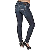 Die Serena bietet nicht nur einen angenehmen Tragekomfort, sondern zaubert auch eine feminine Silhouette.