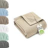chambry Tagesdecke 135x200 cm - 100 prozent Baumwolle Waffelstruktur - weiche und atmungsaktive Baumwolldecke - Zeitlose und waschbare Kuscheldecke, Möbelüberwurf, Couchüberwurf oder Bettüberwurf - Champagne