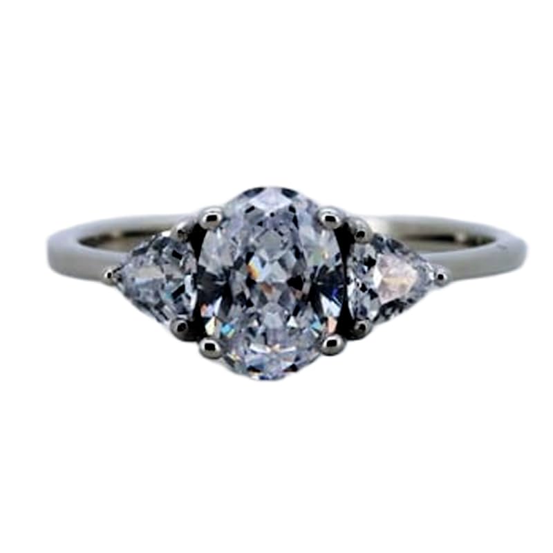 Bague moissanite naturelle et argent 925 le cadeau d'anniversaire idéal
