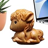 Personnalisation polyvalente de l'ambiance : conçue avec une taille miniature, cette figurine de cheval en bois offre une adaptabilité inégalée. Elle complète différents environnements, du rustique au moderne, et crée facilement un intérêt visuel. Où qu'elle soit placée, elle enrichit l'atmosphère sans avoir besoin d'espace supplémentaire. La figurine est parfaite pour changer de décoration et s'adapte à tous les styles de décoration pour enrichir l'ambiance. Son format compact permet une utilisation multifonction