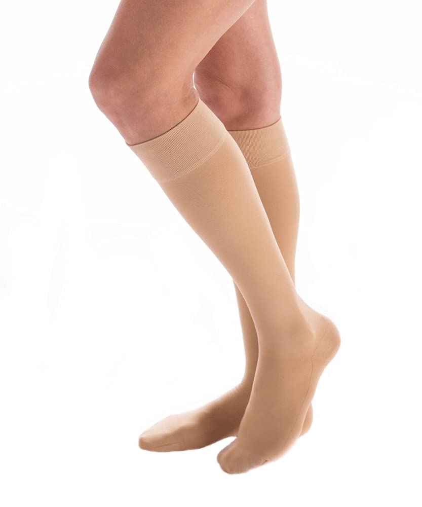 Carolon - Health Support Knee High Stocking Light Compression 15-20mmHg Leg Circulation - Closed Toe - Short Length - 2 Pairs