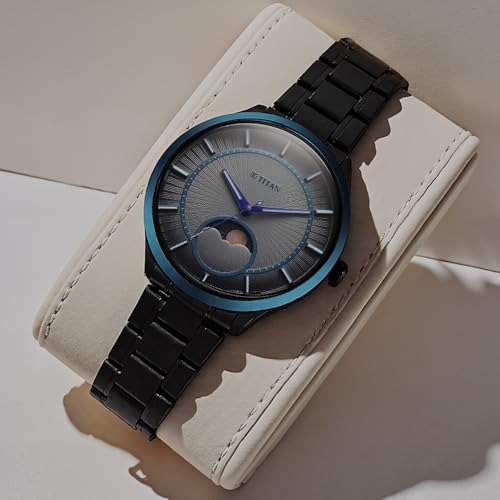 Image of Titan Caleum Sun Moon Phase in Frost Grey - Stellar Edition