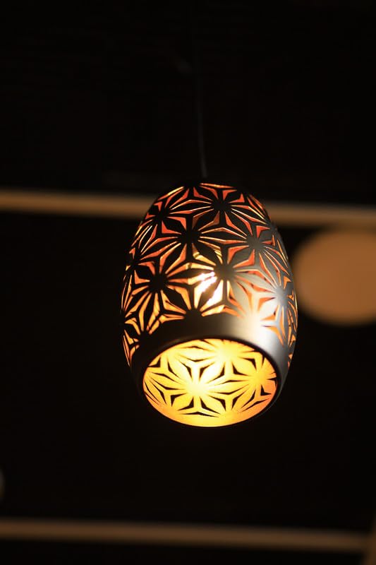 Image of Lantern-Styled Pendant Lights - Vintage-Inspired Hanging Fixtures for Classic and Timeless Home Decor |Black|