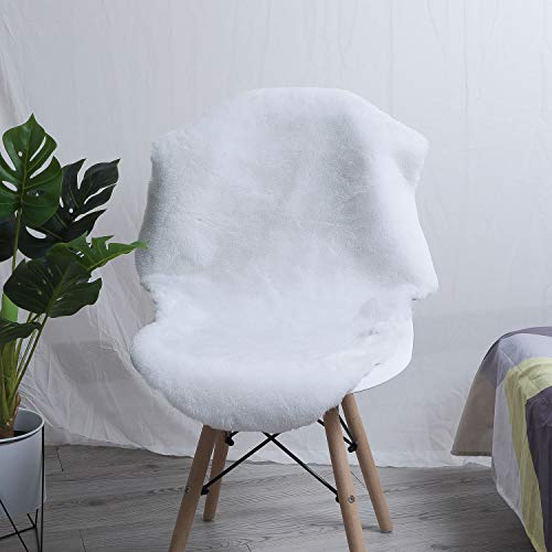 HEQUN Alfombra De Piel De Conejo Artificial,Antideslizante Lujosa Suave Lana Artificial Alfombra para salón Dormitorio baño sofá Silla cojín (Blanco, 60x90cm)