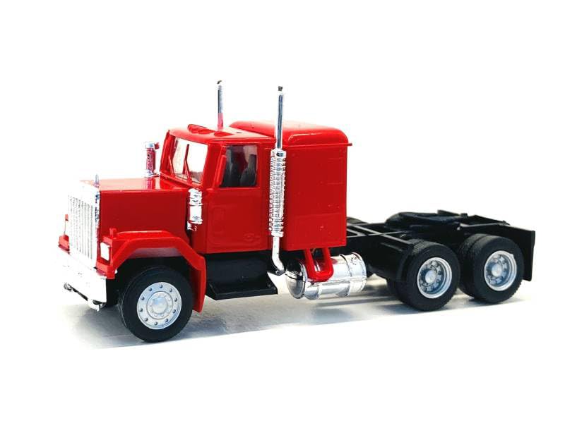 Sleeper Cab Red 1/87 (HO) Plastic Model Car by Promotex 025235R