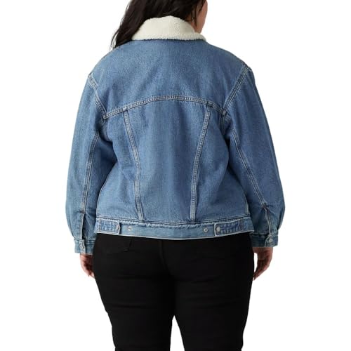 Image of Levi's Women's 90s Sherpa Trucker Jacket (Standard and Plus)