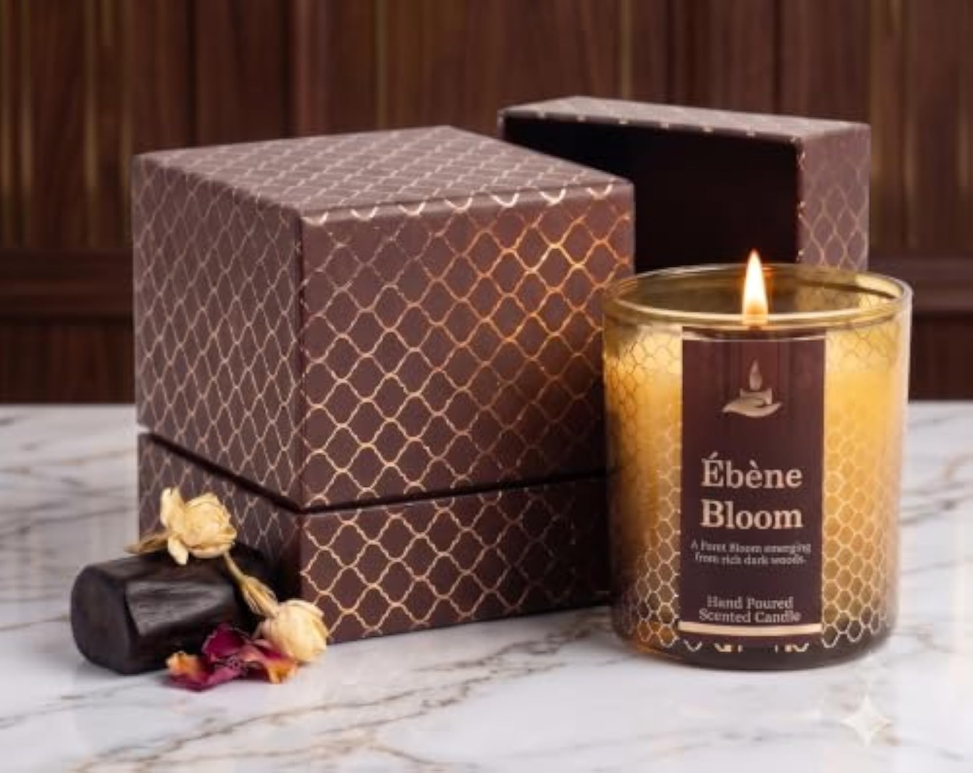 Veylora Ébène Bloom Hand Poured Scented Jar Candle