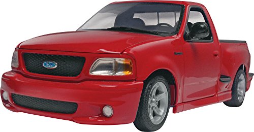 Revell 1999 Ford SVT F-150 Lightning 1/25 Scale Plastic Model Car Kit