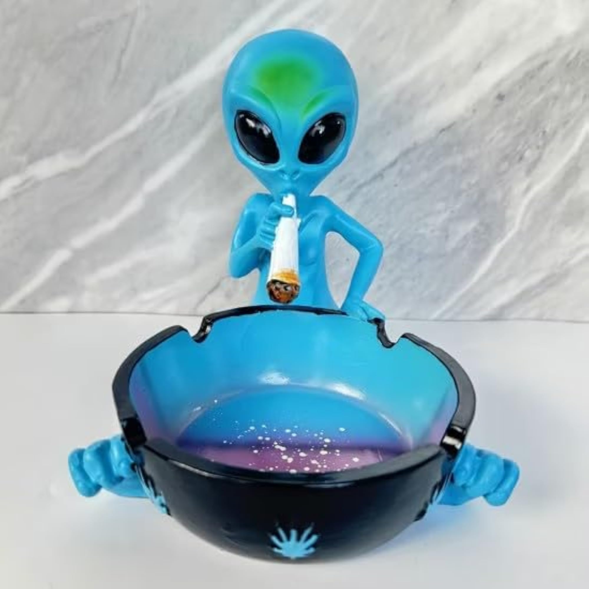 3D Alien Smoking Cigar Ashtray