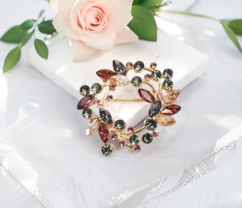 Image of Gyn&Joy Clear Crystal Rhinestone Floral Wreath Pin Brooch BZ005
