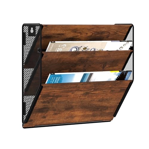 Senhoglb A4 Metall Zeitungshalter Wand, 3-stöckig Netz-Hängeregister, Holz Zeitschriftenständer, Dokumenten Organizer, Wandhalterung Aktenhalter, Prospekthalter Wand für Büro, Antik Braun