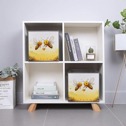 Placard encombré ? Solution avec le bac de rangement pliant abeille pour linges
