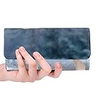 Innentaschen: 12 Kartenfächer, 1 Reißverschlusstasche, 1 Ausweisfach und 2 Steckfächer für Bargeld