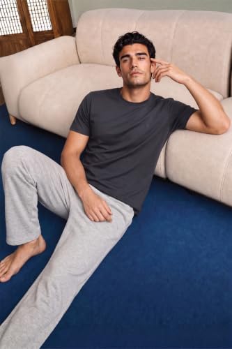 Image of Van Heusen Men's Crew Neck T-Shirt - Soft & Breathable Cotton | Regular Fit | Comfortable Everyday Casual Wear | Short Sleeves | Summer Favorite |Solid Colors | Style 60052|Available in Pack of 1 & 2