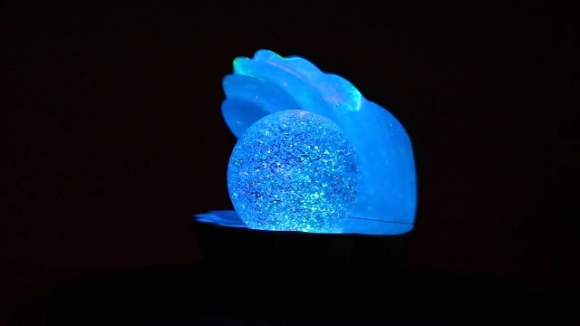 Lampada Conchiglia Glitterata Cambiacolore - Magia e Luce