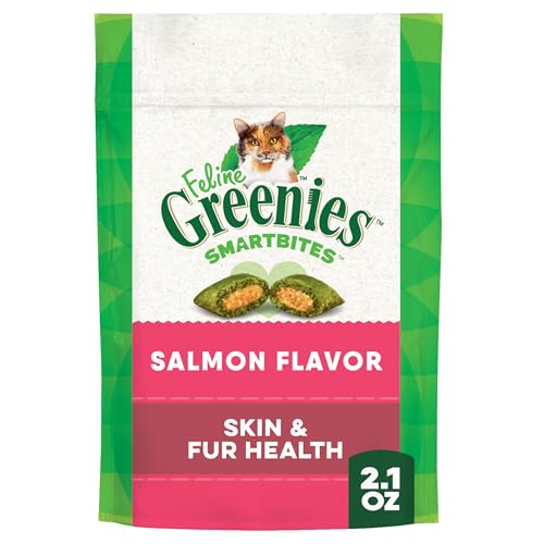 Greenies Feline Smartbites Skin & Fur Crunchy and Soft Cat Treats, Salmon Flavor, 2.1 oz. Pack