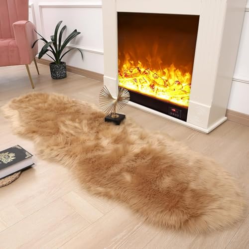 JXLOULAN Faux Lammfell Schaffell Teppich Hellbraun 60x160 cm, Weicher Flauschiger Teppich Wohnzimmer Deko, Longhair Fell Lammfellimitat Carpet für Stühle Sofa Schlafzimmer Kinderzimmer