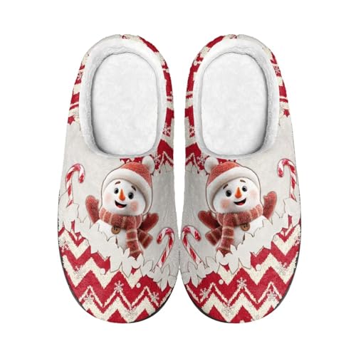 Pantoufles Noël femme : le cadeau idéal avec mousse à mémoire de forme et motif festif