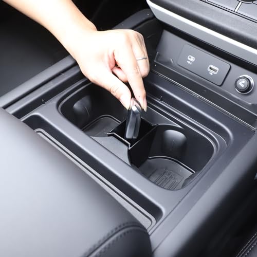 Porte-gobelet console centrale : finis les gobelets renversés dans votre Defender