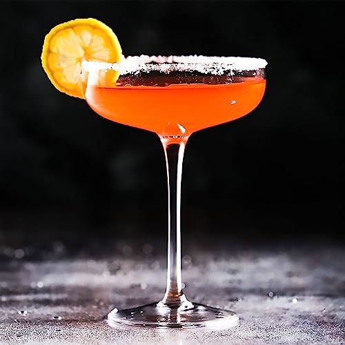 MIAOLLUN Cocktail Glasses Creative Martini Glasses Whiskey Glasses Wedding Gift for Juice, Martini, Tequila, Margarita for KTV Bar Club,N 165ML
