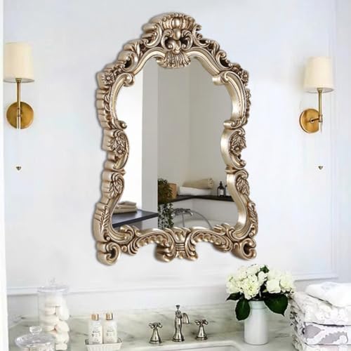 Miroir de salle de bain baroque orné et suspendu en or