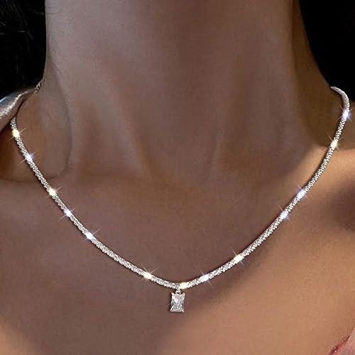 CAROVO Gold Necklace for Women,Dainty Gold Necklaces 14k Gold Plated Diamond Necklaces Cute CZ Solitaire Choker Necklaces for Women Simple Cubic Zirconia Pendant Necklace Trendy Jewelry Gifts2
