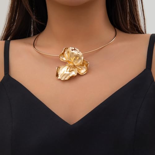 Chunky Gold Flower Necklace for Women,Large Flower Trendy Pearl Pendant Choker Dainty Gold Statement Flora Collar Necklace Wedding Bridal Brithday Party Necklace Jewelry2